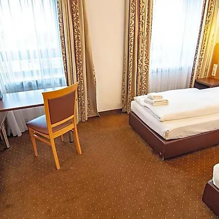 Ausbildungshotel St. Theresia 2*