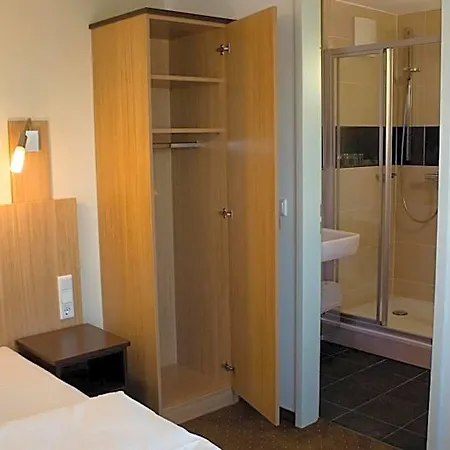 Ausbildungshotel St. Theresia 2*