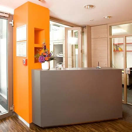 فندق Ausbildungshotel St. Theresia
