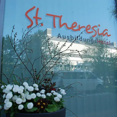 Ausbildungshotel St. Theresia 2*