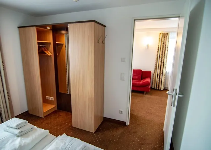 Ausbildungshotel St. Theresia 호텔 2*