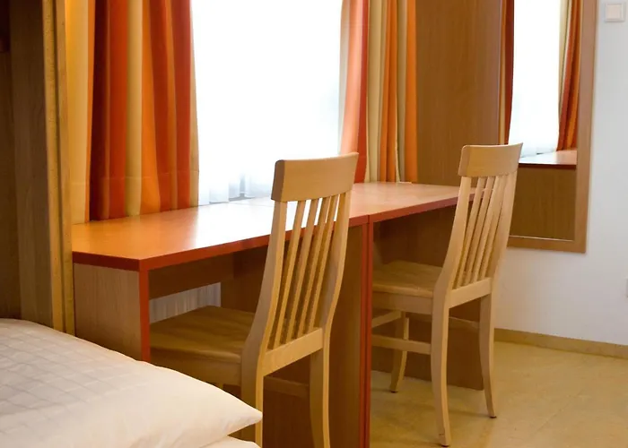 Ausbildungshotel St. Theresia 2* Múnich